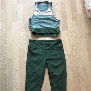 Outdoor Voices slashback and warm up leggings set